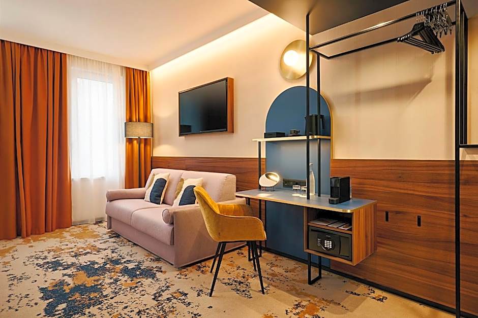 D8 Hotel