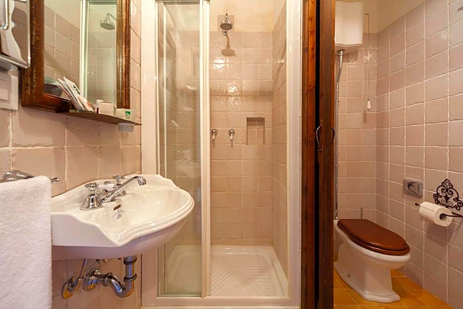 Masseria Fortificata Lo Zafferaneto