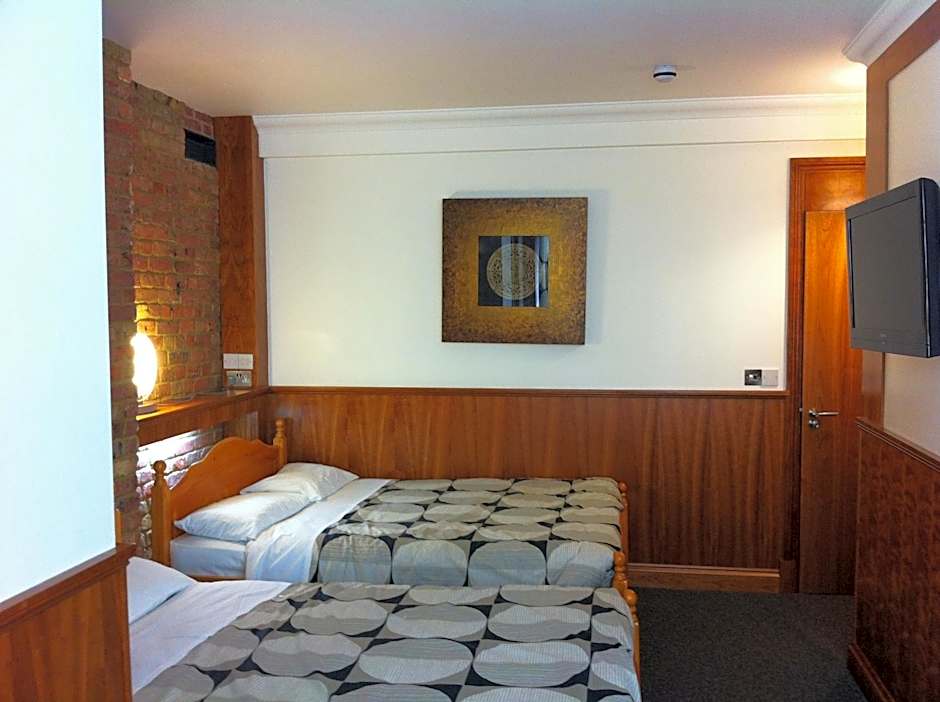 London Visitors Hotel