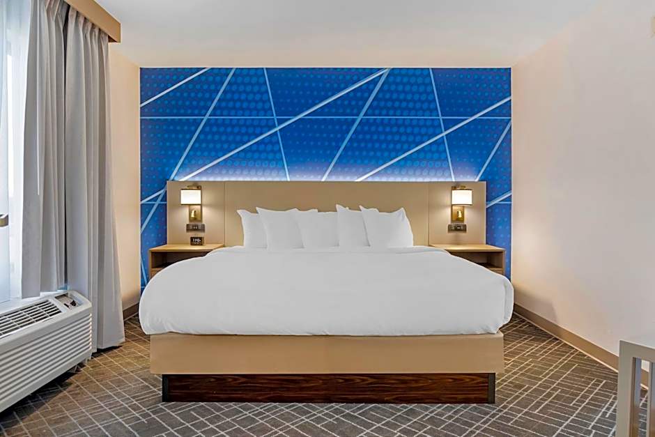 Comfort Inn & Suites Rapid City near Mt Rushmore