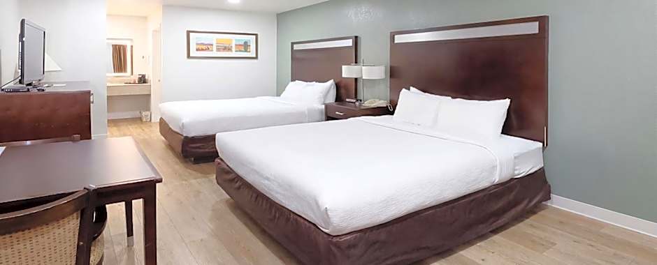 Quality Inn Holbrook near Petrified Forest