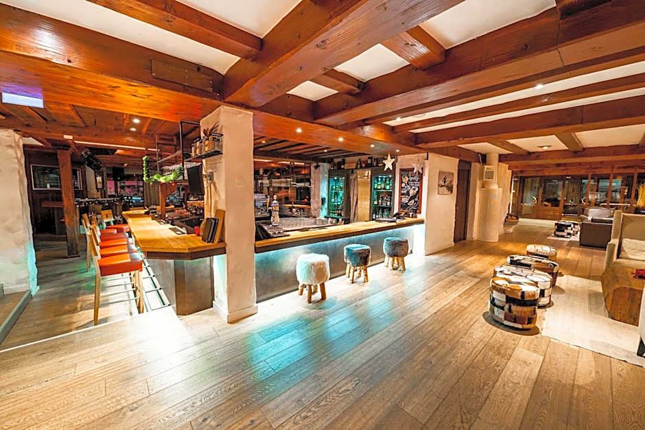 AROSA ALPINE CLUB - Adults only