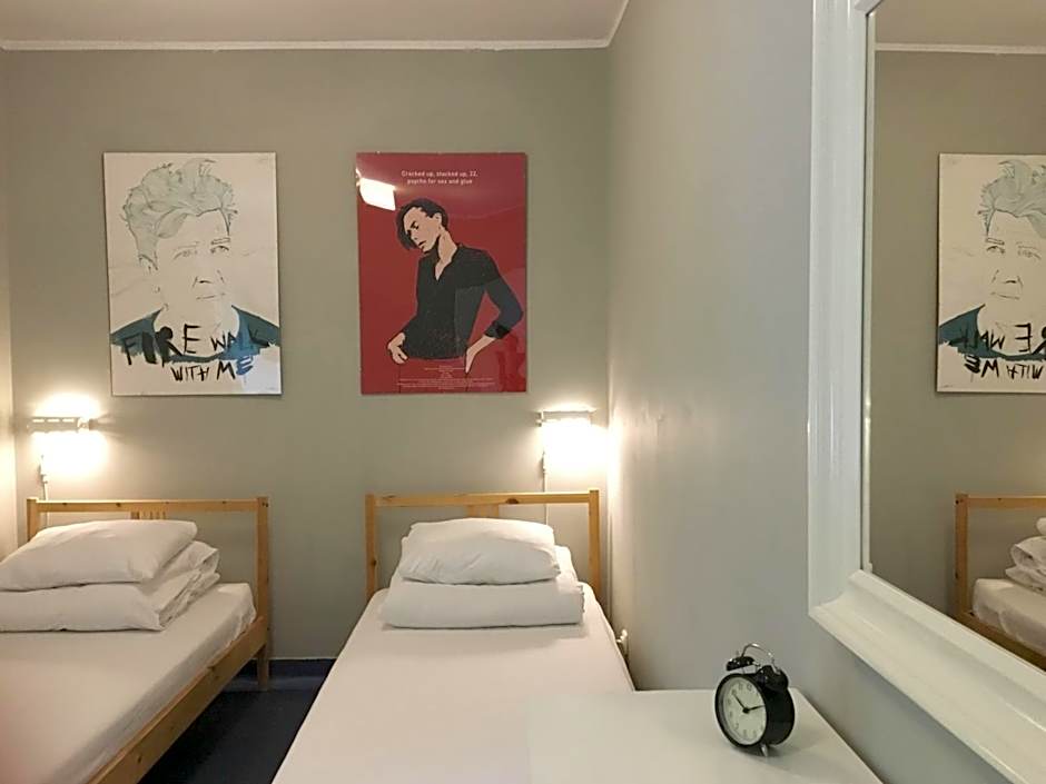 Cloud Hostel
