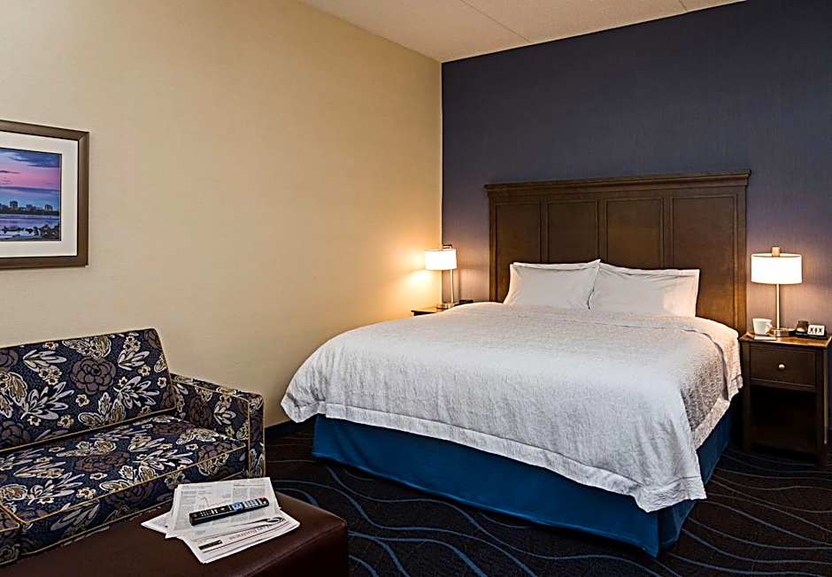 Hampton Inn By Hilton Ottawa Airport On Cn