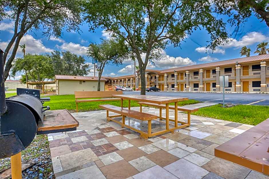 Texas Inn Donna