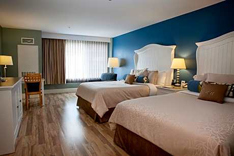 Queen Room with Two Queen Beds - Disability Access