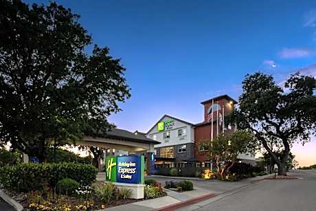 Holiday Inn Express Hotel & Suites - Paso Robles By IHG