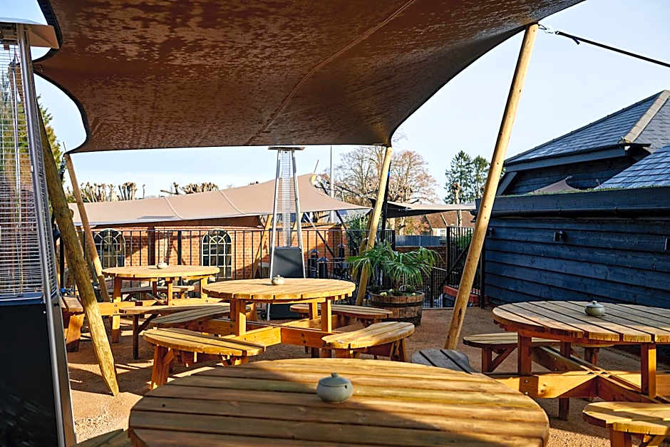 Hare and Hounds - Newbury