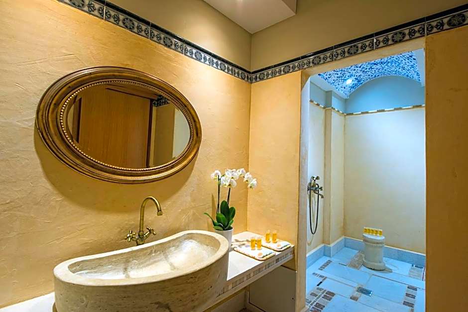 Parthenis Beach, Suites by the Sea