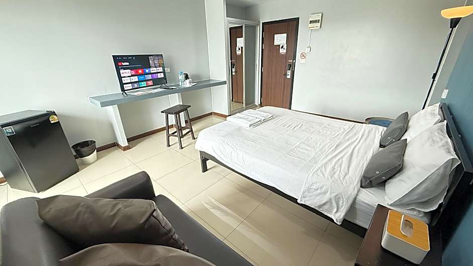 BAAN PAKNAM HOTEL