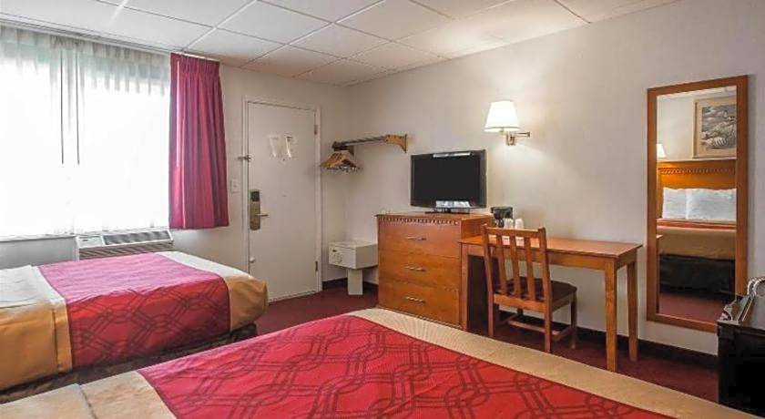 Baymont by Wyndham Lake George