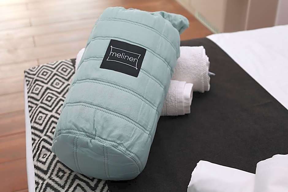 Paris-Irini Studios And Apartments