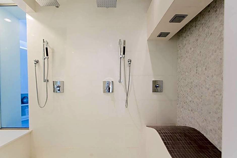 Renaissance by Marriott Santo Domingo Jaragua Hotel & Casino