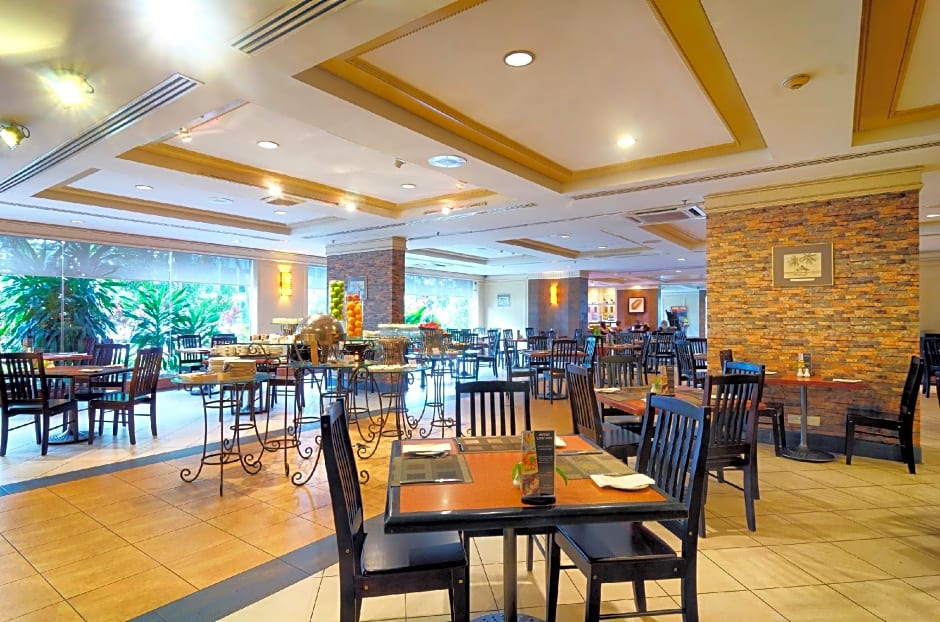 Hotel Shangri-La