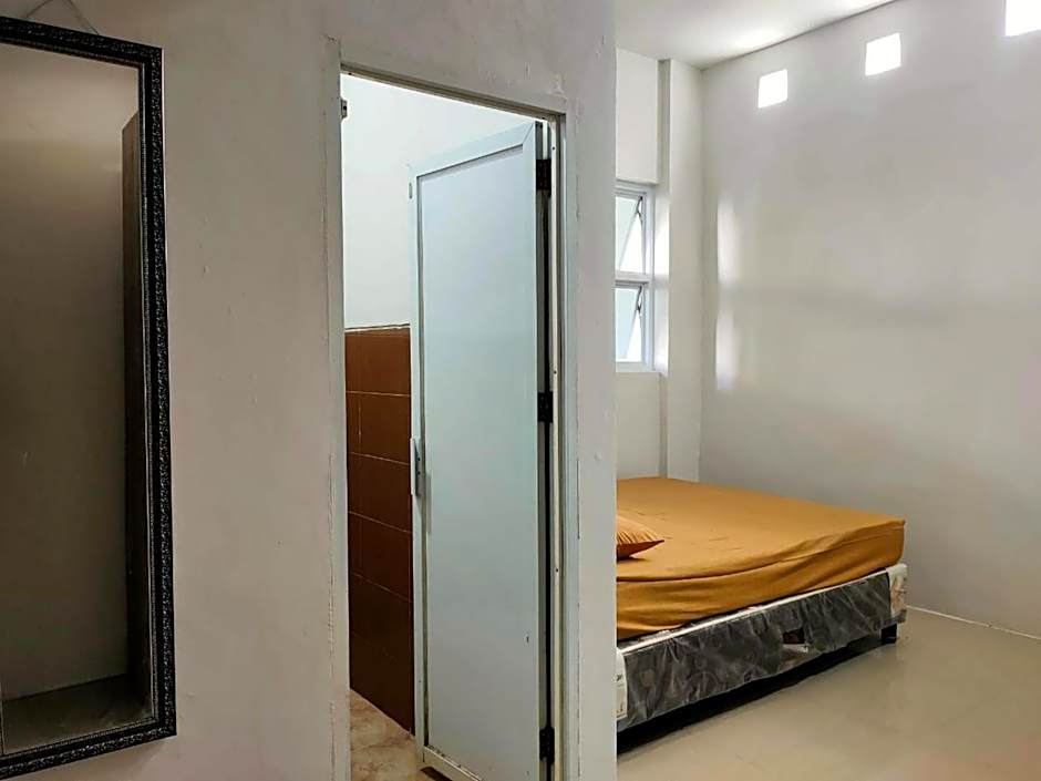 Hotel O Kost 3 Kelor Syariah