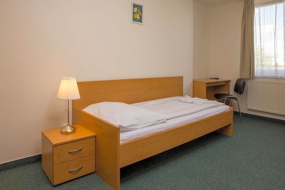 Hotel Kanarek