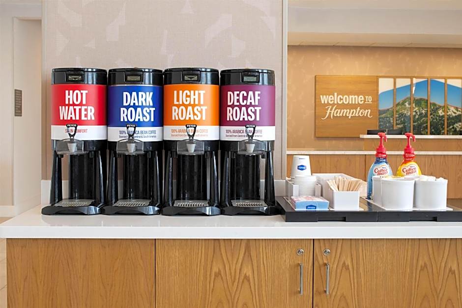 Hampton Inn By Hilton & Suites Redding