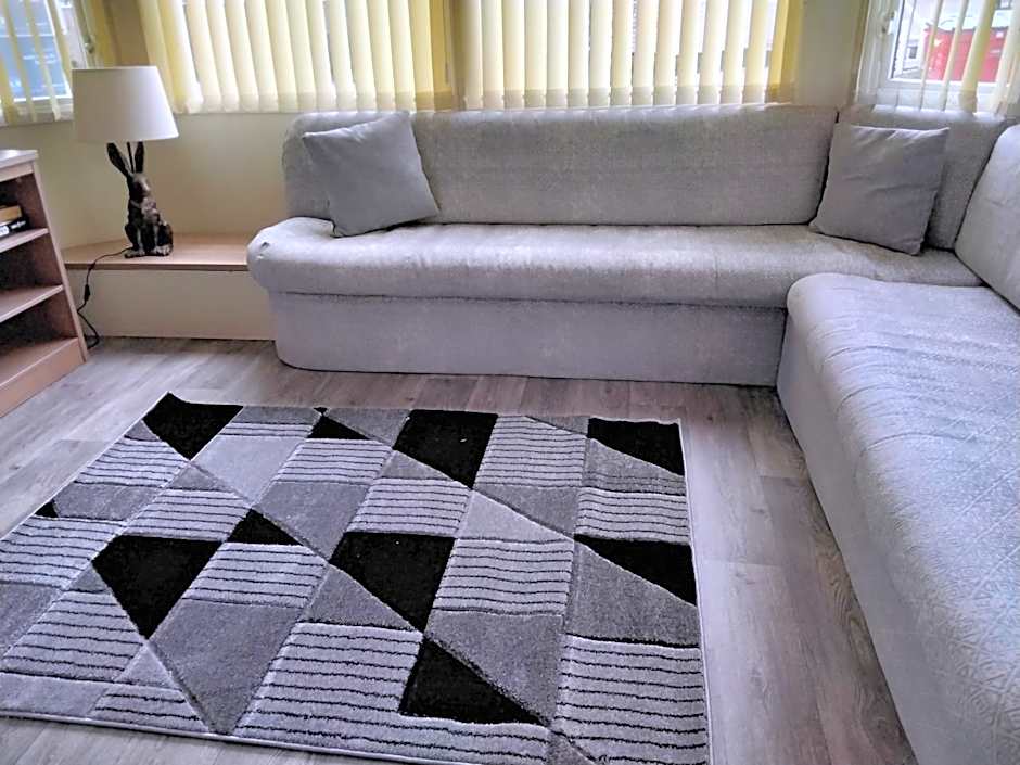 19 Laurel Close Highly recommended 6 berth holiday home with hot tub in prime location