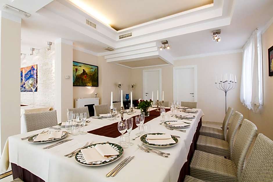 Park Hotel Ai Pini & Restaurant Ai Pini