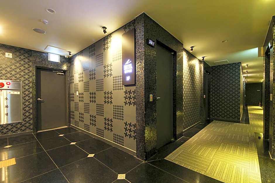 Ever Tourist Hotel