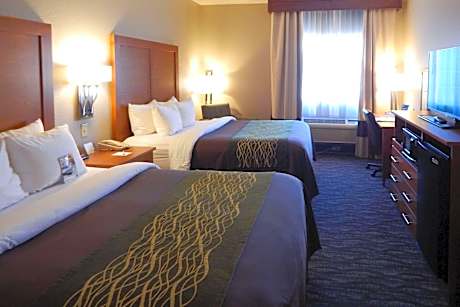Queen Room with Two Queen Beds - Non Smoking