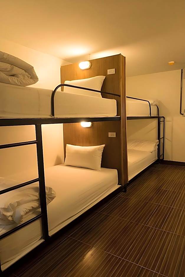 QBix Hotel