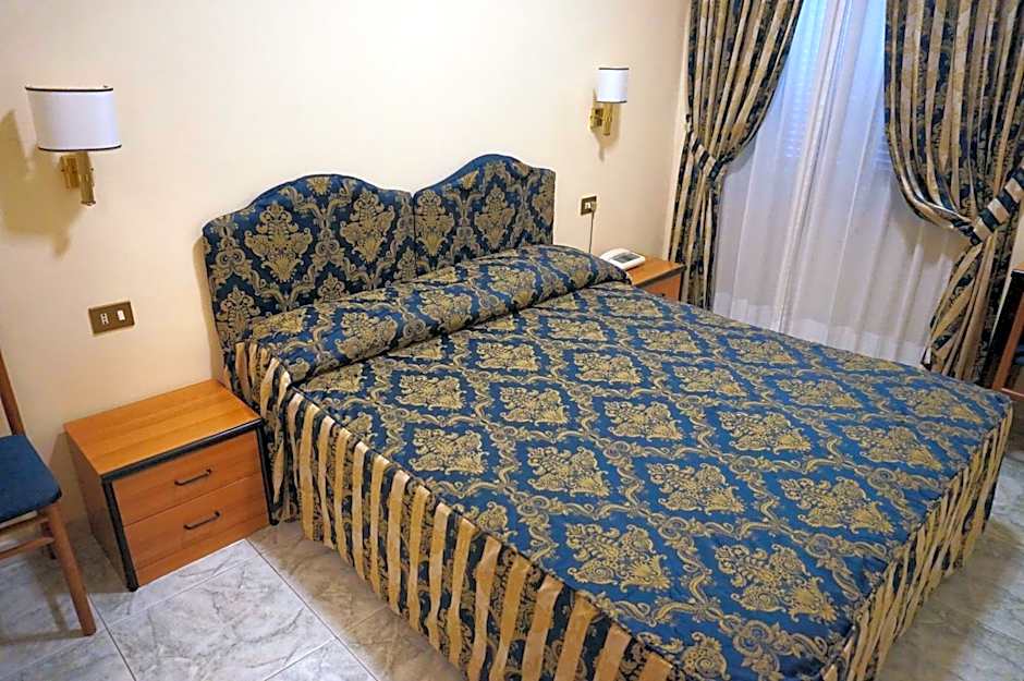 Hotel Mariano