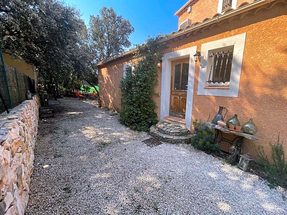 Le calme de la garrigue