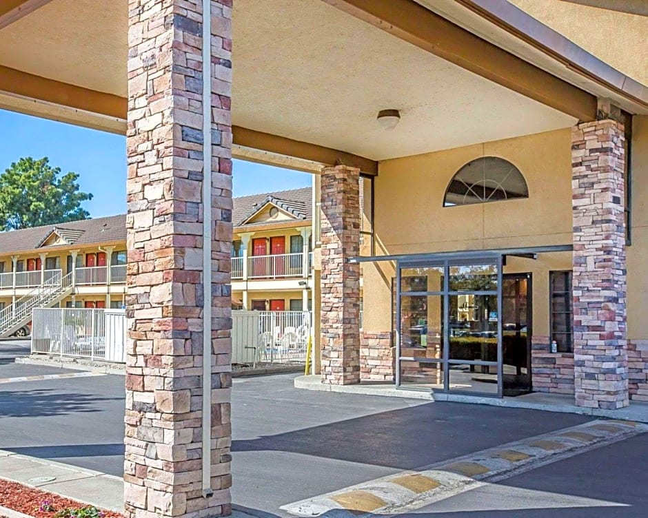 Quality Inn & Suites Woodland