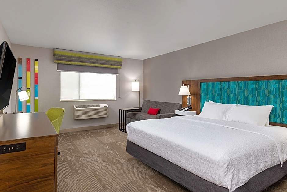 Photo 1 of 4 of 1 King Bed, Mobility Accessible, Roll in Shower