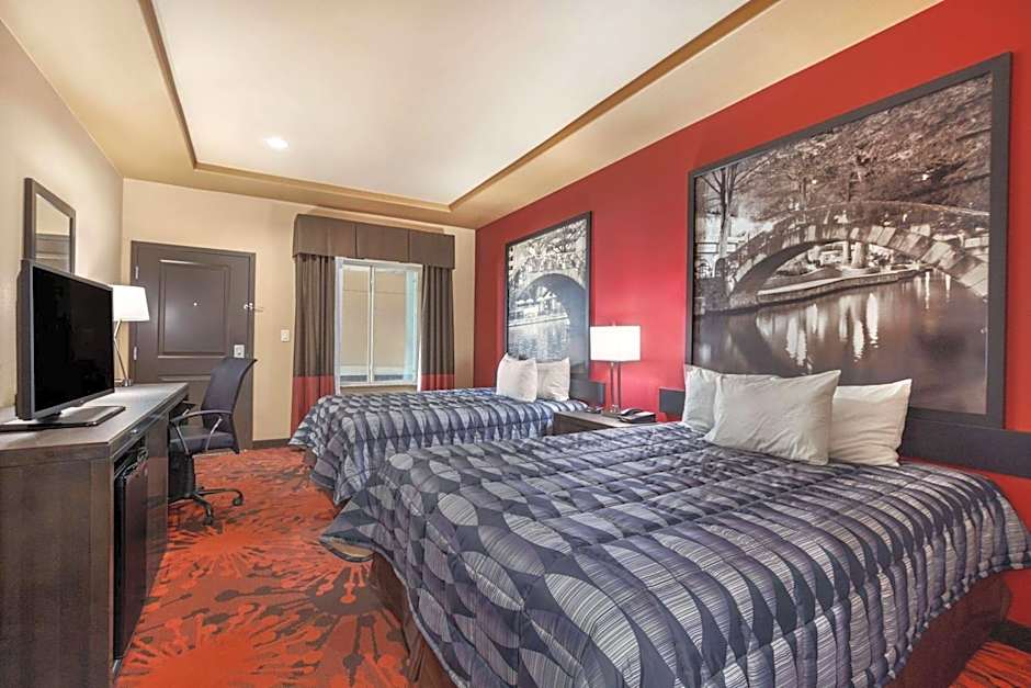 Super 8 by Wyndham Karnes City