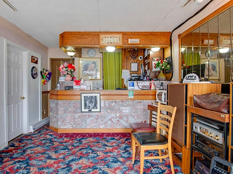 Falls Inn Near Casino Niagara By OYO