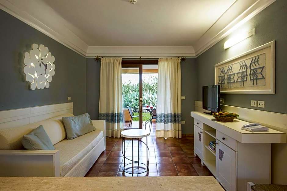 Tranquil Lantana Resort Hotel  Apartments 1 Bedroom room apartment sleeps 5
