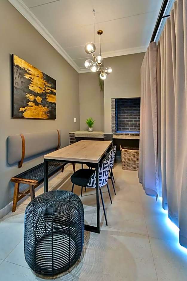 Summer PALACE Guesthouse