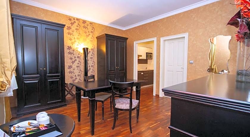 SKARITZ Hotel & Residence