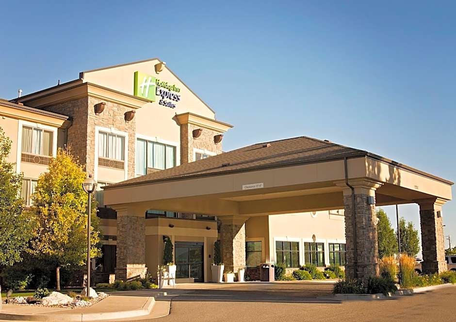 Holiday Inn Express & Suites Logan By IHG