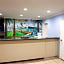 Travelodge by Wyndham Long Beach Convention Center