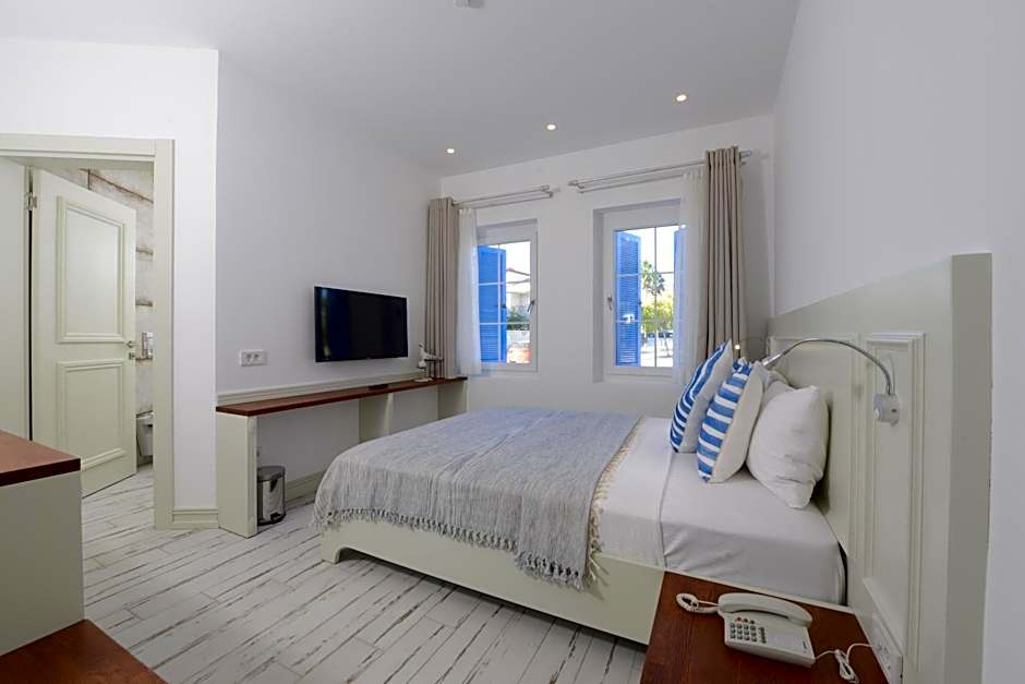 Rhodium Hotel Alacatı
