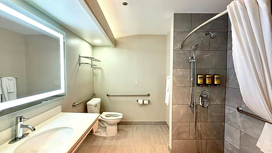 Best Western Plus Suites Hotel - Los Angeles LAX Airport
