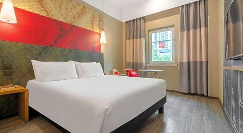 Ibis Xiamen Railway Station Hotel