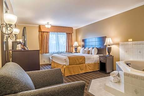 King Room with Hot Tub - Non-Smoking
