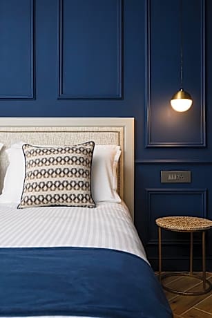 Junior Suite with King Bed