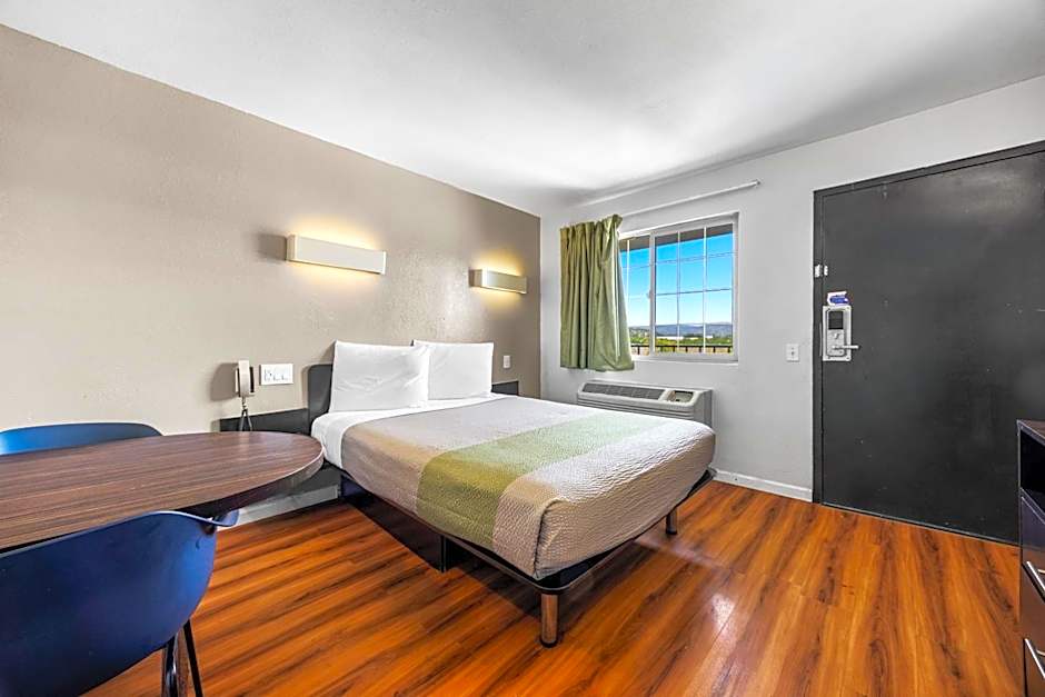 Motel 6-Fairfield, CA - Napa Valley
