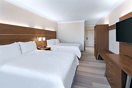 Standard Queen Room with Two Queen Beds