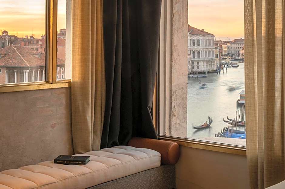The Venice Venice Hotel