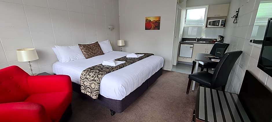 Forgotten World Motel