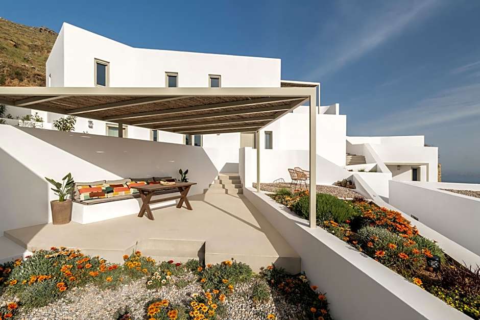Blu Dot Tinos