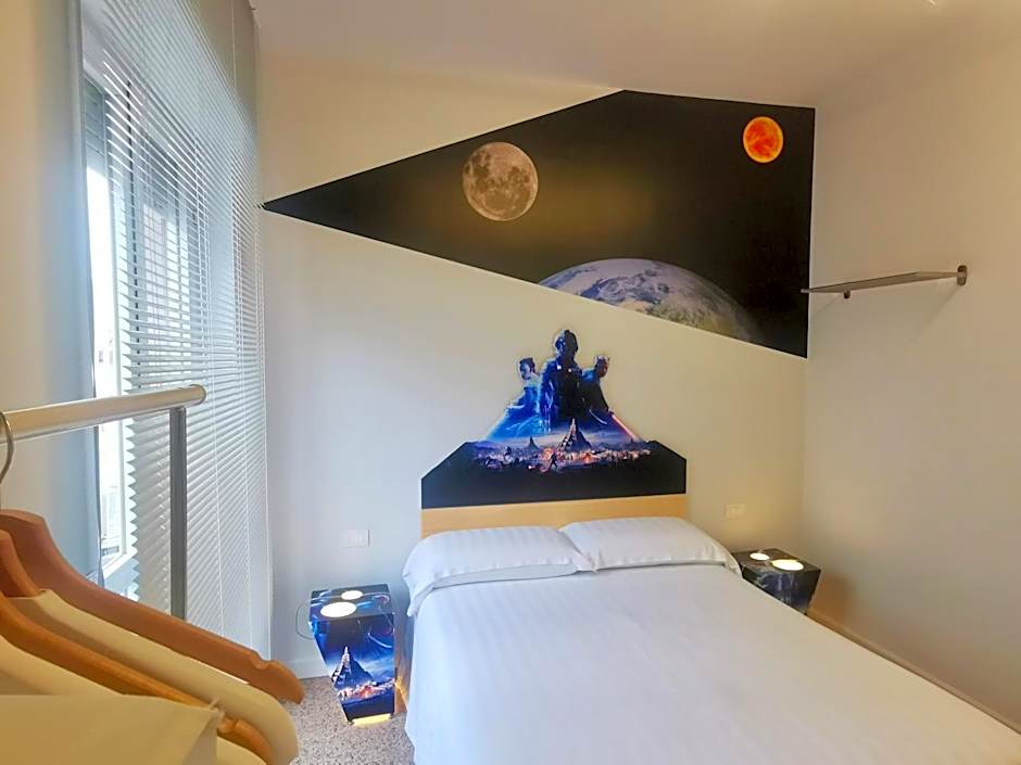 Red Carpet rooms