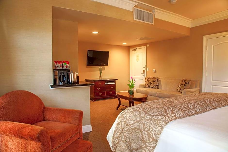 Best Western Plus Sunset Plaza Hotel