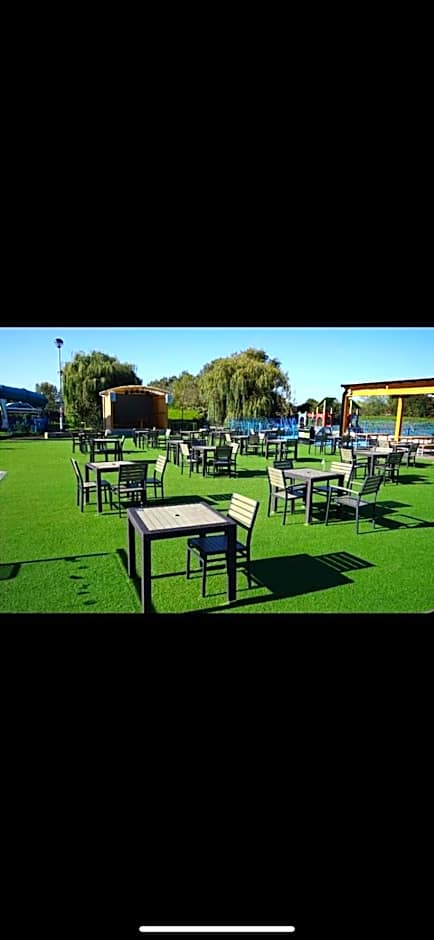 Southview Holiday Park, Deluxe Caravan